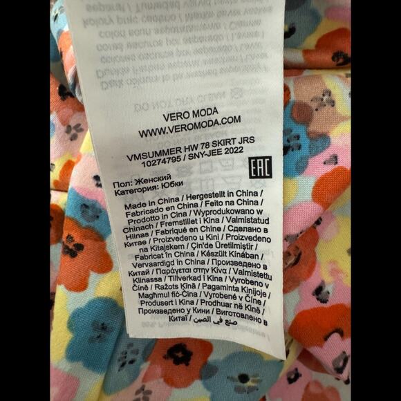 Vero Moda Floral Print Pencil Skirt Small Multi Polyester Blend NWT Stretch Midi - Picture 7 of 11